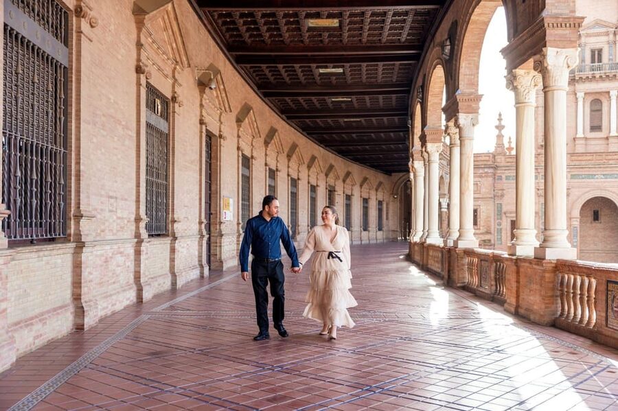 Seville: Professional Photoshoot at Plaza de España - What Makes the Photos Look Better: Pose Direction, Color Advice, and Crowd Control