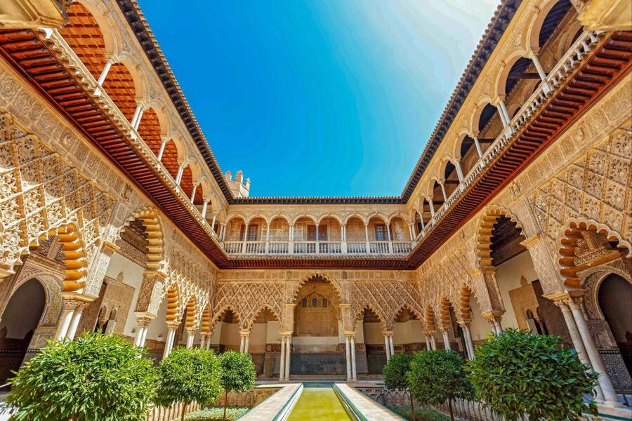 Seville: Real Alcazar Admission and Guided Tour - Guides, sound, and group comfort: hearing the details matters