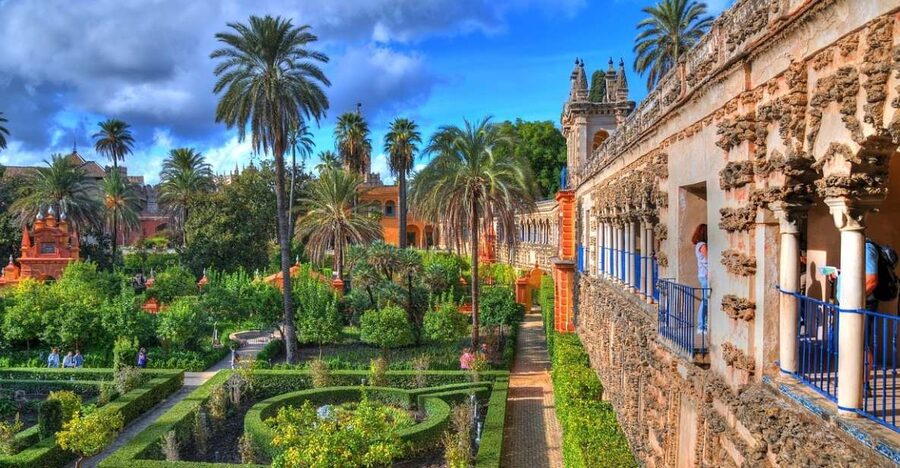 Seville: Real Alcazar of Seville Guided Tour and Ticket - Real Alcázar of Seville: what you’re buying with this ticket