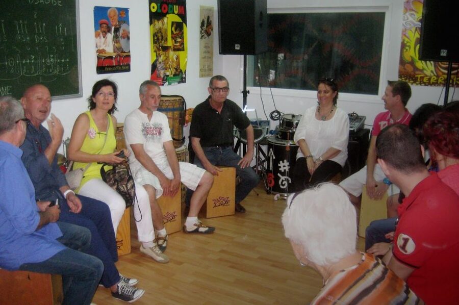 Seville: Rhythm, Beat and the Flamenco Box Drum - What happens during the 1-hour workshop