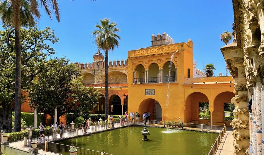 Seville: Royal Alcázar Skip-the-Line Tour by Local Experts - The guide factor: what you’ll hear from names like Maria, Shell, and Lorena