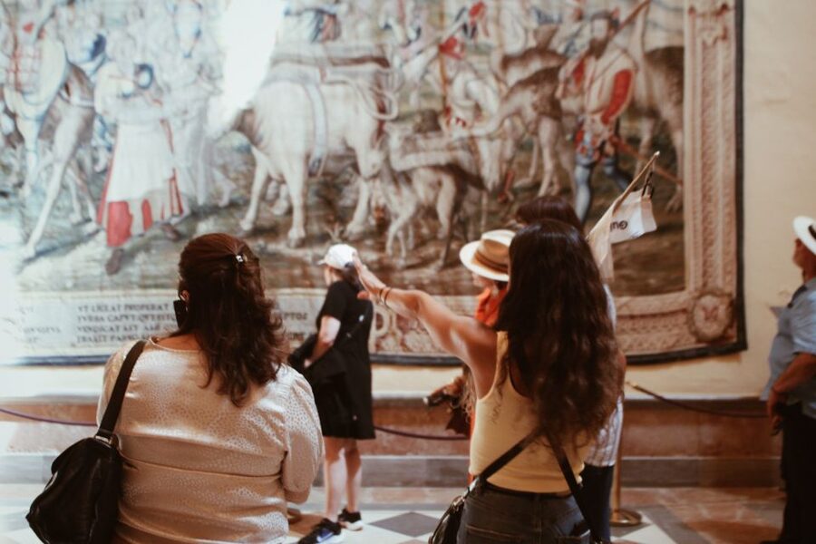 Seville: Skip-the-Line Royal Alcázar Guided Tour - Getting in: Naturanda meet-up and fast-track entry