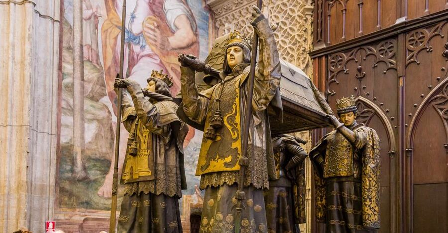 Seville: Small-Group Cathedral and Giralda Tour with Tickets - Key highlights you’ll feel immediately