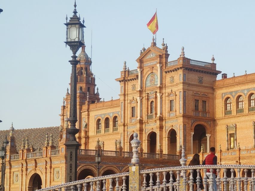 Seville: Small-Group City Highlights Walking Tour - Small group energy: why the guide matters more than you think
