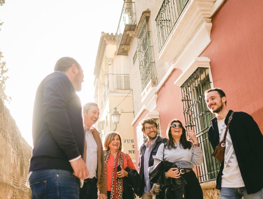 Seville: Small-Group Jewish Quarter Discovery Walking Tour - Plaza del Triunfo and Patio de Banderas: the city’s stage before the side streets