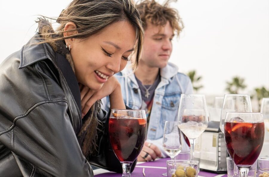 Seville: Tapas and Sangria Tasting - Practical Expectations: Timing, Language, and Meeting Up