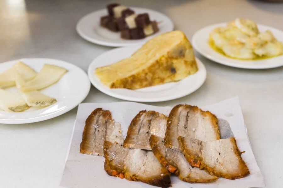 Seville: Tapas Crawl - A 3-Hour Tapas Crawl That Helps You Order Like a Local