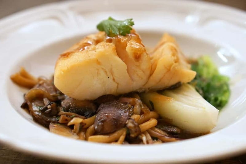 Seville: Tapas Walking Tour with Traditional Flamenco Show - What to Know About Food Choices and Dietary Limits
