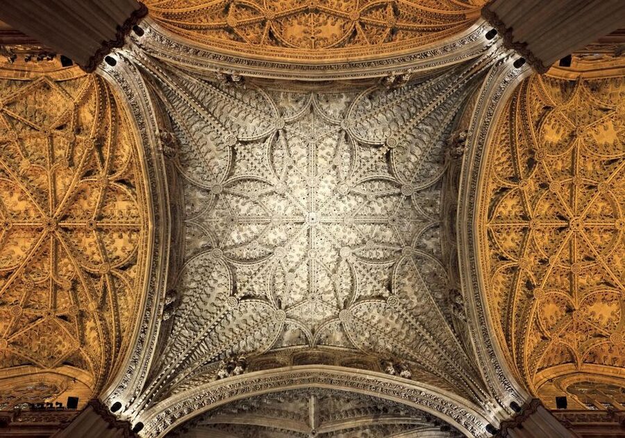 Seville: Tour Alcázar, Cathedral & Giralda Priority Access - Who This Tour Suits Best (and Who Might Feel Rushed)