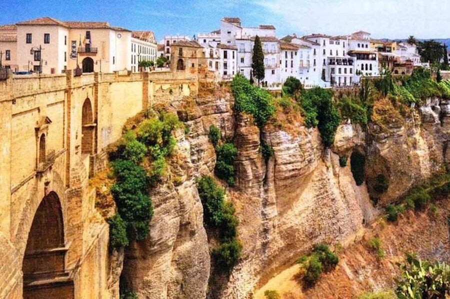 Seville: Transfer to Málaga with visit to Ronda - Pickup in Seville: where you start, and why it affects your whole day