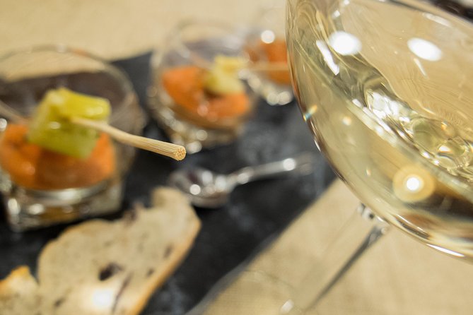 Seville Wine & Gourmet Tapas Tour by Food Lover Tour - Timing, drinks, and staying comfortable during the 4-hour loop