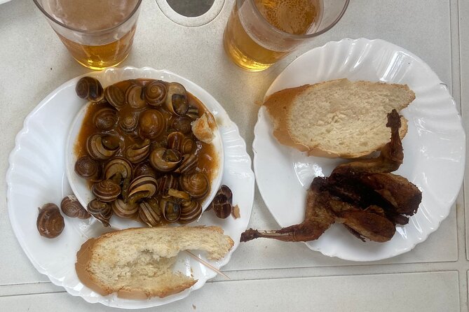 Sevillian tapas tasting on a bicycle (3 bars-3 tapas-3 drinks) - The three tapas-and-drinks format: small plates, smart pacing