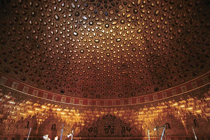 Small-Group Alcazar of Seville Guided Tour with entry ticket - Maria Padilla Baths and Garden Time: Your Own Pace After the Stories