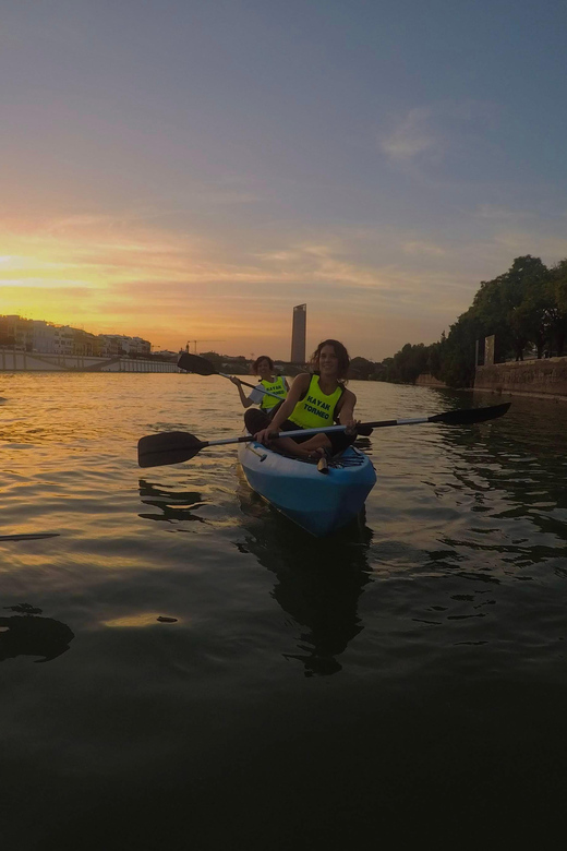 Sunset Kayak: Historic Seville, Triana and La Cartuja - Timing: Why Sunset Changes Everything (and Not Just the Colors)