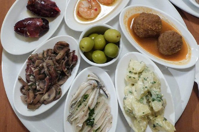 Sunset, tapas and Triana - Walking through Triana: Calle Betis, Calle Pureza, and riverside paths