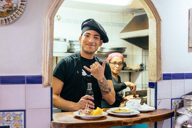 The Award-Winning Private Food Tour of Seville: 6 or 10 Tastings - Stop 2: Castillo de San Jorge—culture between bites