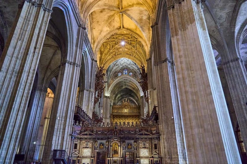Tour of Seville Cathedral and Giralda - Seville Cathedral With an Official Guide: More Than Pretty Stone