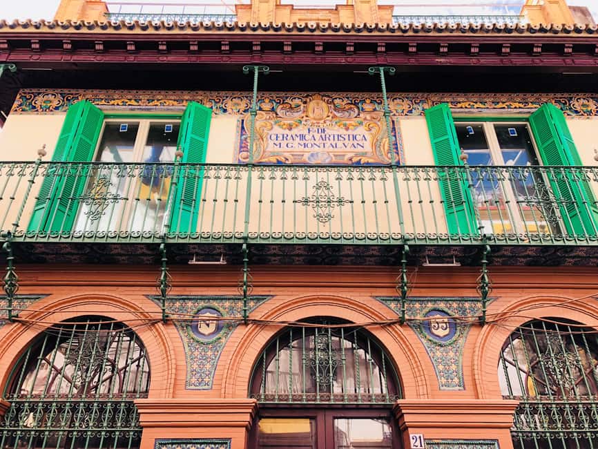 Triana La Flamenca Tour. Includes a visit to the Corrales - Getting the Flamenco Root Right: Hermandad, Courtyards, and the Corrales