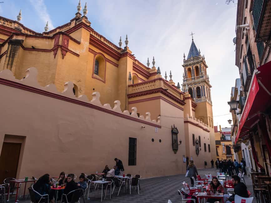 Triana La Flamenca Tour. Includes a visit to the Corrales - Meeting at Plaza del Altozano and Orienting on Triana’s Edge