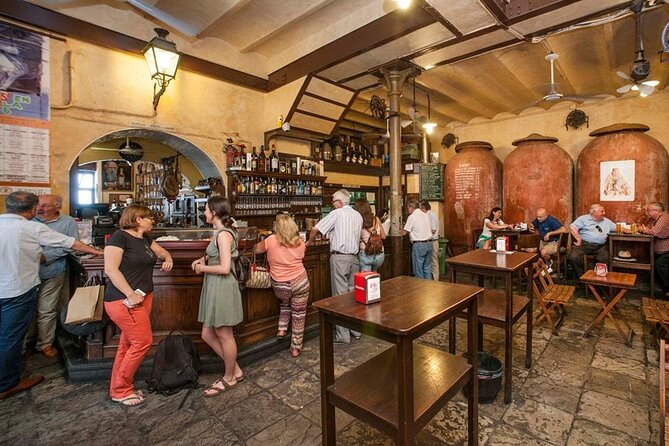 Ultimate Seville Tapas, Wine & History Small Group Tour - How the guides make it feel like friends, not a school trip
