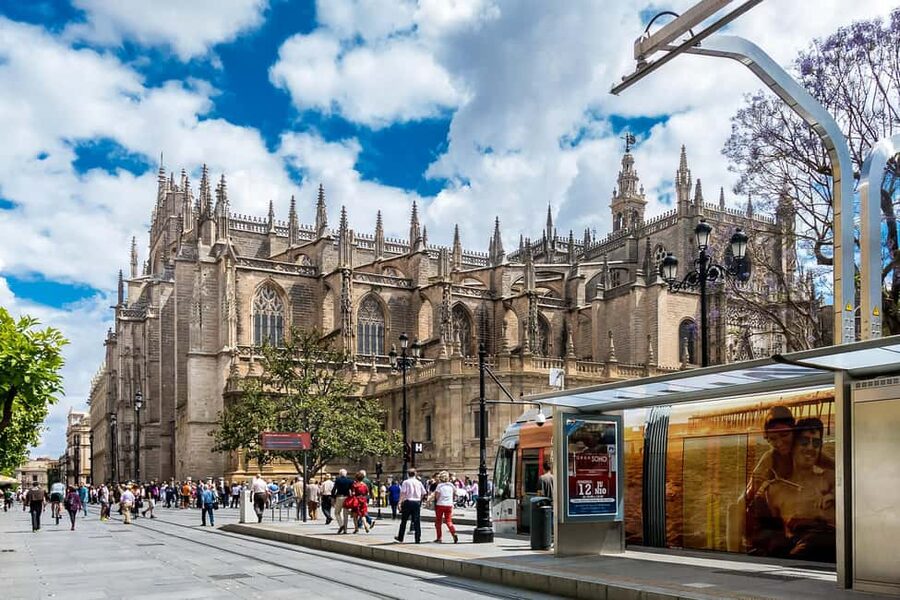 Unforgettable Seville: Tour of Seville and the Jewish Quarter + Flamenco Show - FAQ
