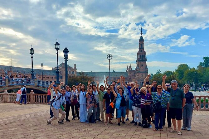 Walking Tour of Sevilla's Historic Sites - Puerta del Perdon and Torre Giralda: Moorish-to-Christian in One Line