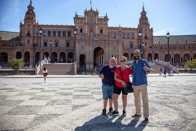 Walking tour through the monumental and historical area of Seville - A 2-hour walk that makes Seville click