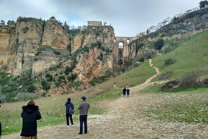 White Villages and Ronda Day Tour from Seville - Food and drinks: what’s covered and how to plan meals