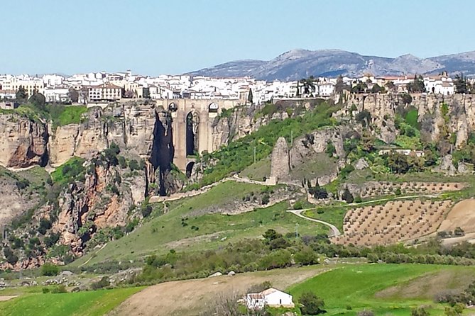 White Villages and Ronda Guided Day Tour from Seville - Ronda: the cliff town that makes the whole day click