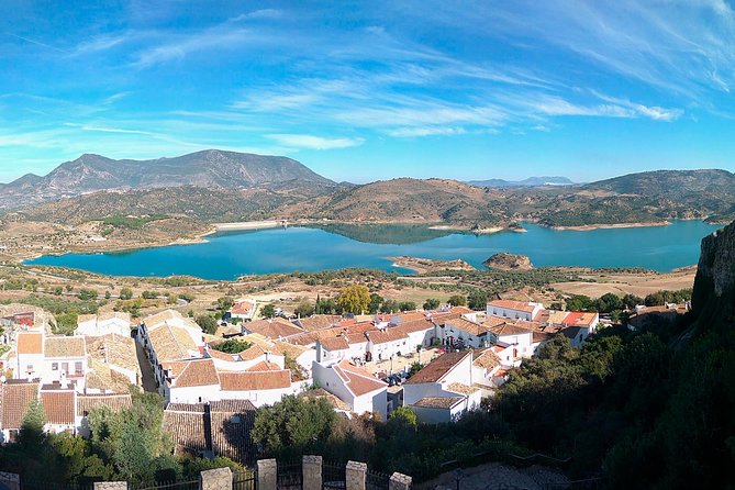 White Villages and Ronda Guided Day Tour from Seville - Coach time, comfort, and how to survive a long ride